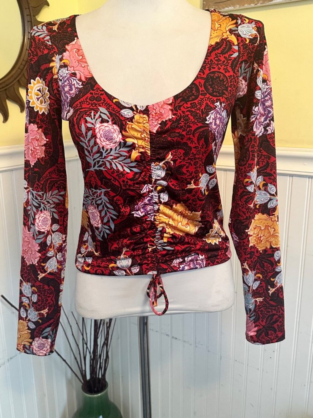 Guess Floral Long Sleeve Ruched Stretch Top Red Yellow Purple M